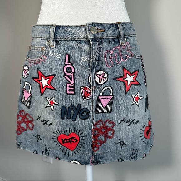 MICHAEL KORS DENIM POP ART GRAFFITI MINI SKIRT SIZE 2 - Picture 1 of 9